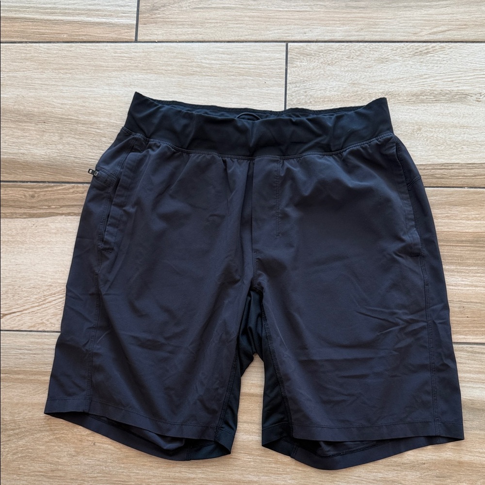 lululemon athletica Men's Black Athletic Shorts